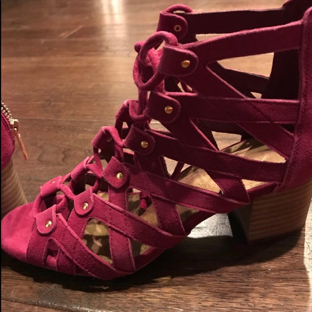 ISO Aerosoles Middle Ground Lace Up Sandals 8.5